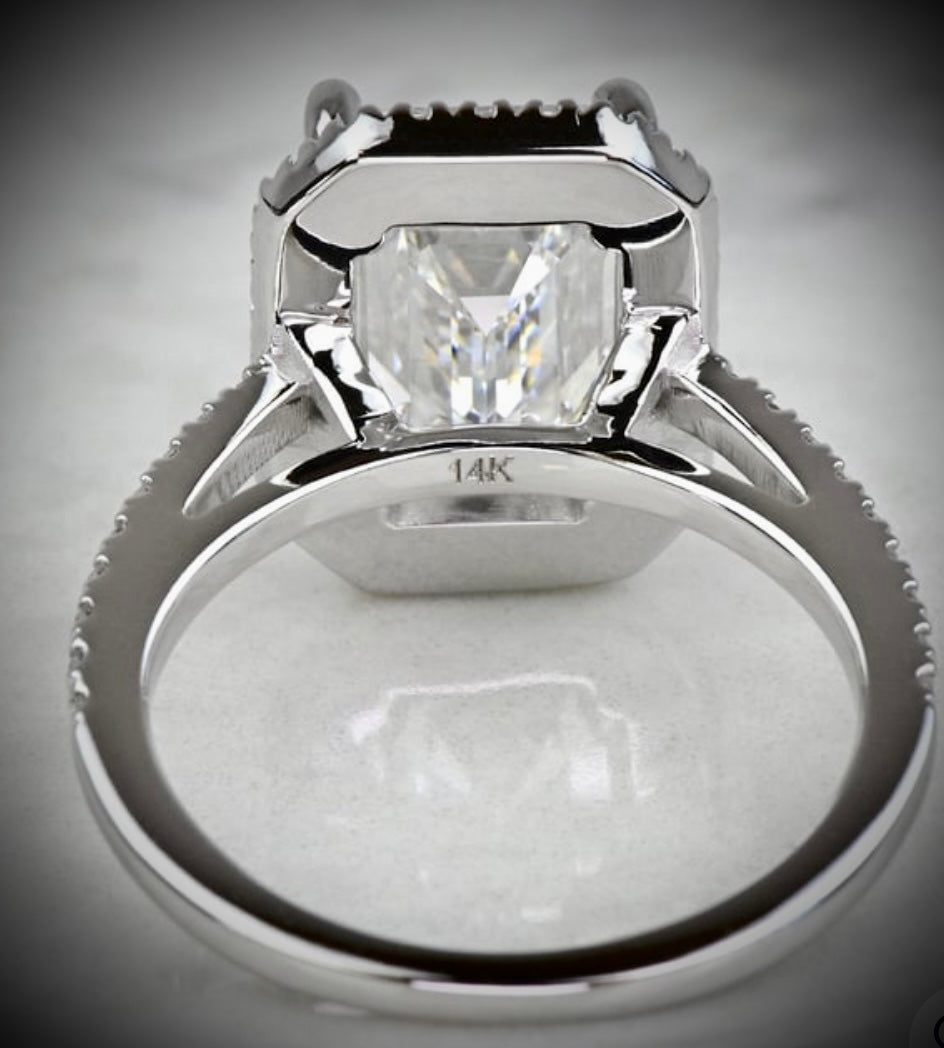 2 Carat Diamond Engagement Ring